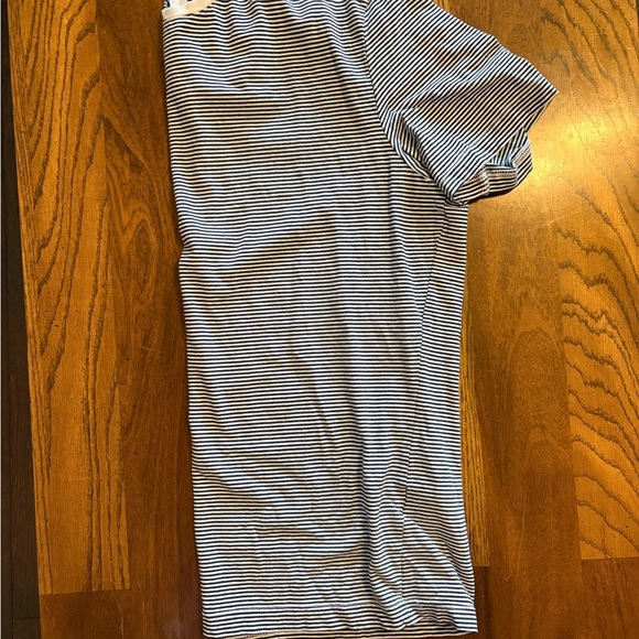 H&M Black and White Striped Short Sleeve Tee Slim Fit - Picture 3 of 3